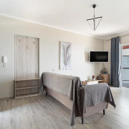 Nirvana Homes Apartament Vlachata
